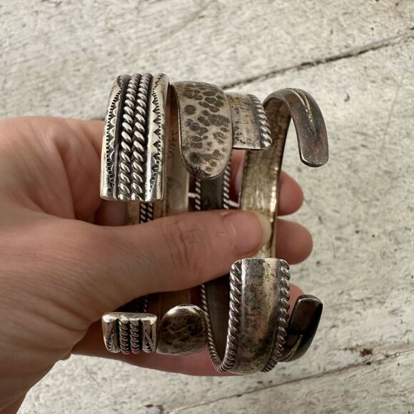 Vintage Lot Of 4 Solid Sterling Cuff Bracelets - Picture 5 of 14